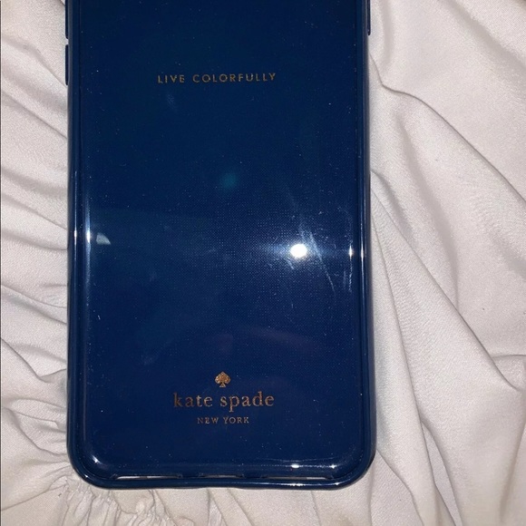 Kate Spade IPhone 7/8 plus wrap case. - Picture 3 of 4